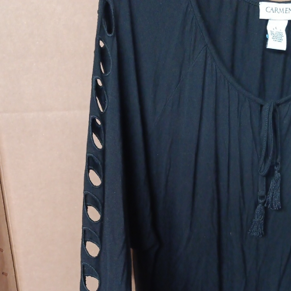 Carmen Marc Valvo Black Blouse with Cut-Out Sleeves - Picture 2 of 5